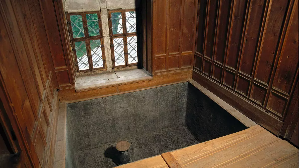 Ambras_Badezimmer_11441.jpg
