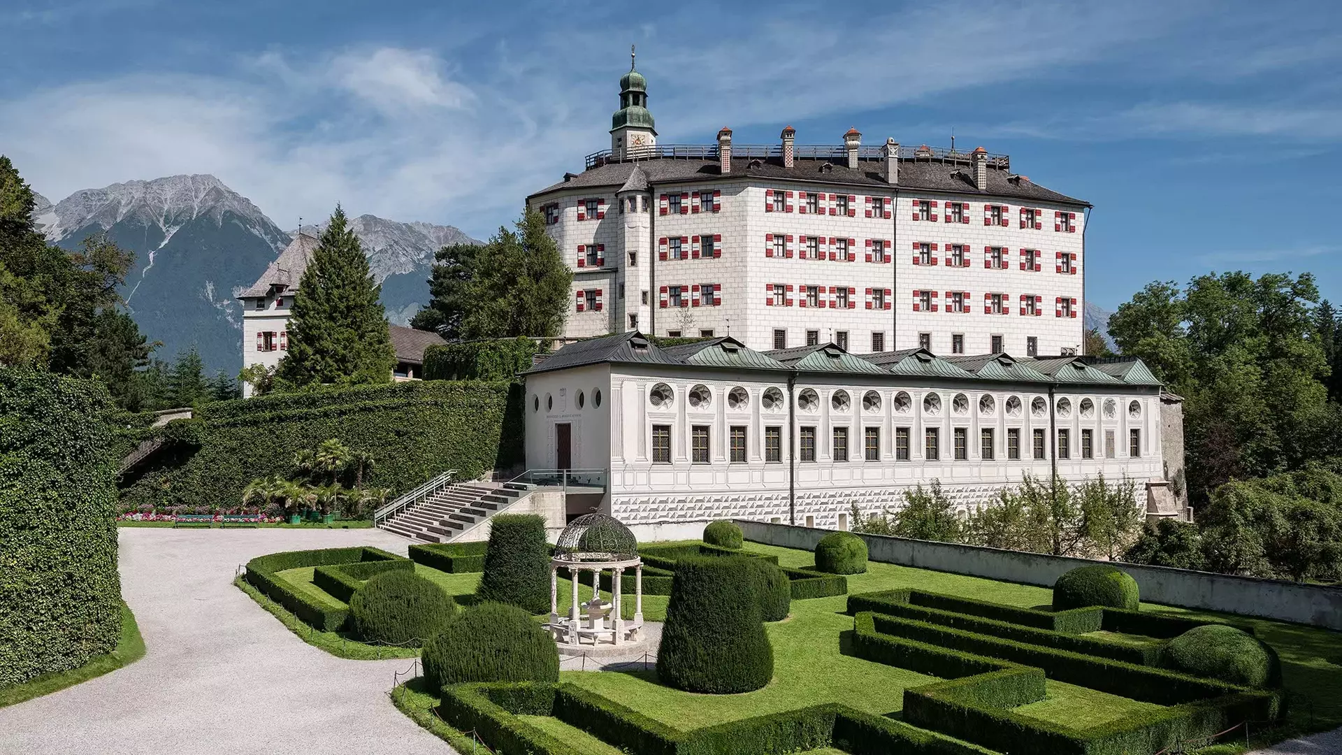 Schloss_Ambras_Sept2017_AWSZ.jpeg